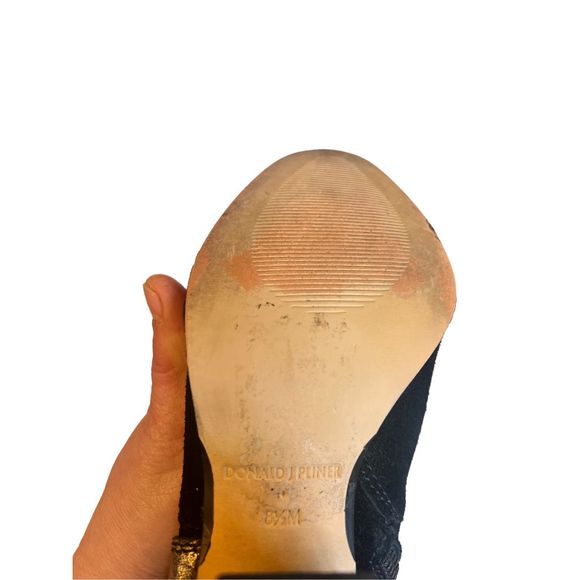 Donald  j Pliner ankle boots size 8.5 - Picture 8 of 8